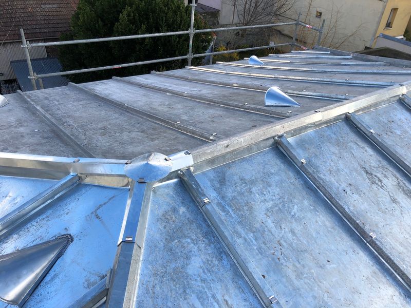 toiture-en-zinc-naturel
